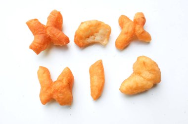 Kızarmış hamur çubuğu, kızarmış hamur (Padongo) kahvaltısı ya da geleneksel Tayland hamur çubuğunun üzerine Çin çöreği çubuğu genelde Taylandlılar için kahvaltıdır. Tayland sokak yemekleri