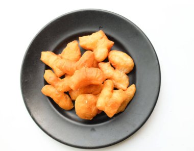 Kızarmış hamur çubuğu, kızarmış hamur (Padongo) kahvaltısı ya da siyah tabakta Çin çöreği çubukları geleneksel Tayland hamur çubuğuyla geleneksel Tayland hamur çubuğu genel olarak kahvaltıdır..