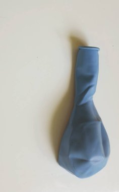 Bir balon da şişmez. Beyaz bir arkaplanda izole et.