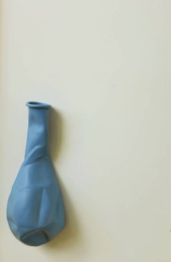 Bir balon da şişmez. Beyaz bir arkaplanda izole et.