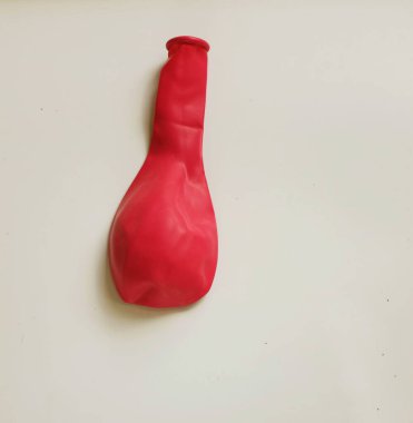 Bir balon da şişmez. Beyaz bir arkaplanda izole et.