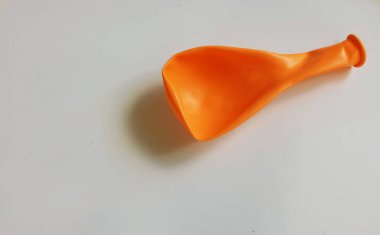 Bir balon da şişmez. Beyaz bir arkaplanda izole et.