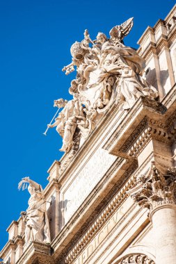 İtalya ve Avrupa 'daki anıtlar üzerine Roma mermer heykelleri