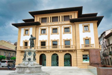 Teatro Riera, OBdulio Fernandez Meydanı, Villaviciosa, Asturias, İspanya