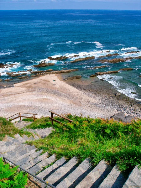 Escadas Descendo Para Praia Arra Ribadesella Astúrias Espanha — Fotografia de Stock