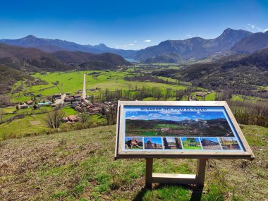Pico el Caleo bakış açısı, Lario köyü, Montana de Riano y Mampodre Bölgesel Parkı, Leon bölgesi, İspanya, Wurope