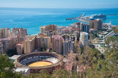 Malaga boğa güreşi Gibralfaro kalesinden görüldü, Malaga şehri, Endülüs, İspanya