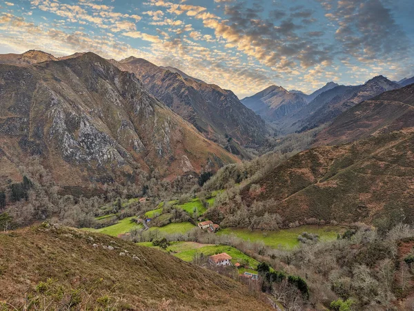 Mountains and valley around Espinareu valley, Piloa, Asturias, Spain