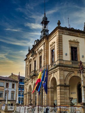 Villaviciosa belediye binası, Comarca de la Sidra, Asturias, İspanya, Avrupa