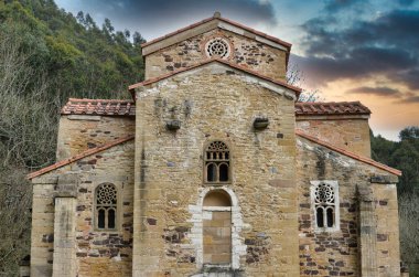 San Miguel de Lillo 'nun Roma öncesi kilisesi. Oviedo, Asturias, İspanya, Avrupa