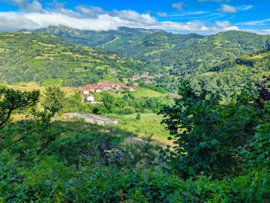 Bimenes belediyesi, Comarca de la Sidra, Asturias, İspanya