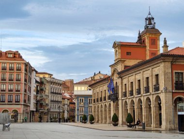 Manuel Busto 'nun Armando Palacio Valdes Tiyatrosu, neo barok tarzı, Plaza Espana, Aviles, Asturias, İspanya