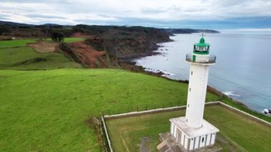 Luces deniz feneri ve Cantabrian sahili, Colunga belediyesi, Asturias, İspanya
