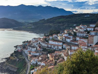 Lastres balıkçı köyü ve sahil, Asturias, İspanya, Avrupa