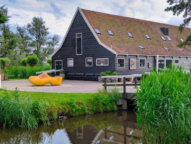 Zaanse Schans 'ın Tahta Ayakkabı Atölyesi, Hollanda, Avrupa