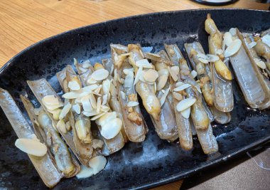 Bademli ızgara jilet, Villaviciosa, Asturias, İspanya