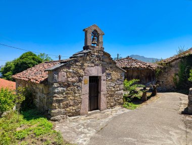 Castanera köyündeki şapel, Belmonte de Miranda, Asturias, İspanya