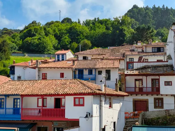 Tipik balıkçı köyü Tazones, Comarca de la Sidra, Villaviciosa, Asturias, İspanya