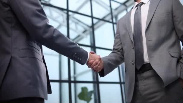 Business Men Making Handshake Business Etiquette Congratulazione Fusione Acquisizione Concetti — Video Stock