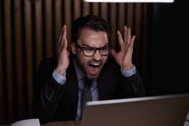 İş yerindeki iş adamı imajı