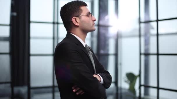 Retrato Masculino Negócios Formal Empresário Gerente Sucesso Confiante — Vídeo de Stock