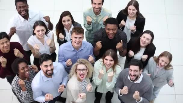 Grupo Jovens Empresários Comemorando Seu Sucesso Conceito Sucesso — Vídeo de Stock