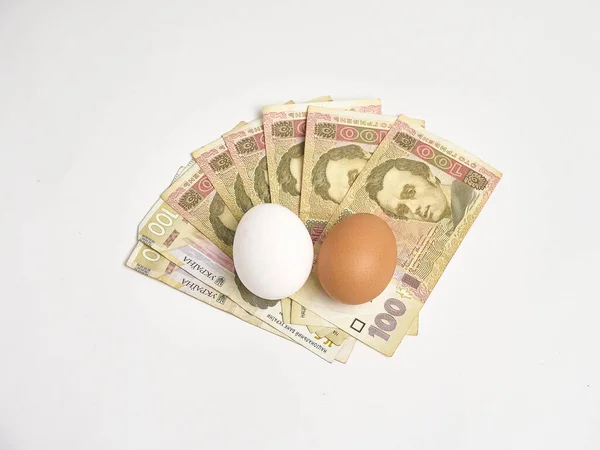 Καφέ Και Λευκά Αυγά Είναι Ουκρανικά Χαρτονομίσματα Των Εκατό Εθνικού — Φωτογραφία Αρχείου