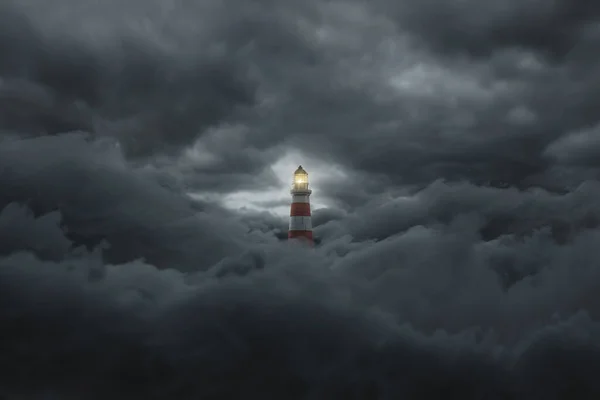 Representación Faro Iluminado Sobre Nubes Oscuras Esponjosas Fotos de stock libres de derechos