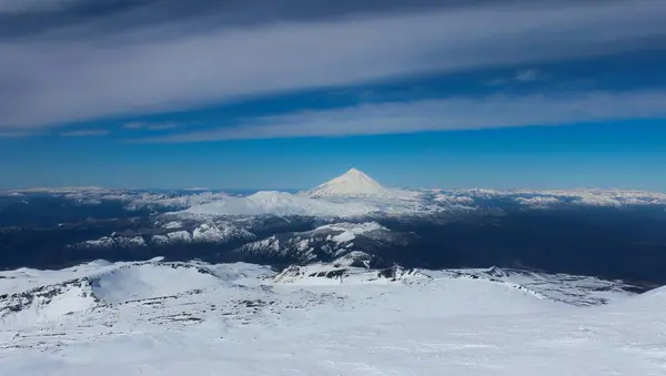Lanin volkanı, And Dağları, Güney Şili