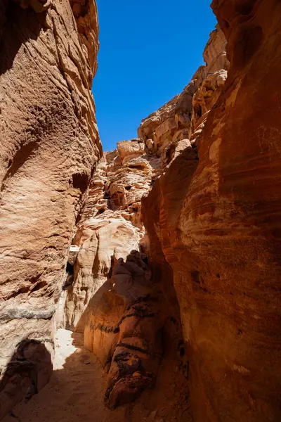 Renkli Kanyon Nuweiba Dahab Mısır