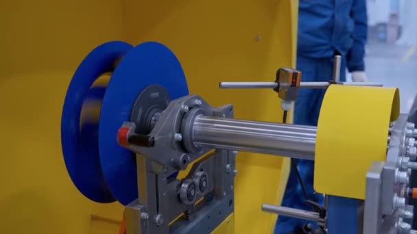 Машина Чпу Роботі Ріжучий Інструмент Обробки Сталевих Металевих Деталей Токарному — стокове відео