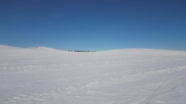 Ulaanbaatar, Moğolistan yakınlarındaki Tsonjin Boldog 'da Cengiz Han Savaşı anıtı. Yüksek kalite 4k görüntü