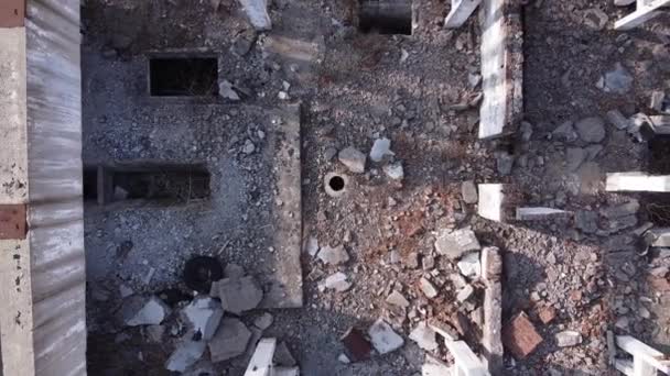 Aerial Perspective Dilapidated Structure Crater Soil Showcasing Blend History Art — Stock Video