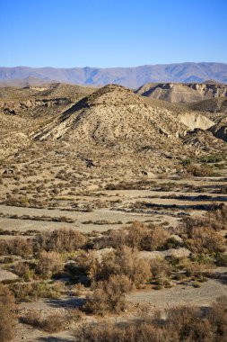 Avrupa 'daki tek gerçek çöl olan Almerya, Andlusia, İspanya yakınlarındaki Tabernas çölünde panoramik manzara