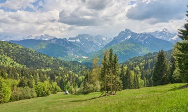 Kranska Gora, Julian Alps, Slovenya yakınlarındaki Triglav Ulusal Parkı 'ndaki dağ manzarası