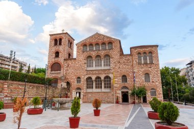 Selanik 'teki erken Bizans bazilikası mermer sütunlar, mozaikler ve UNESCO Dünya Mirası' nın bir parçası olan orijinal 5. yüzyıl mimarisi.