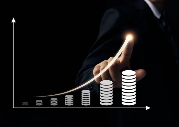 Zakenman Hand Tekening Toenemende Grafiek Met Geld Munten Business Investment — Stockfoto