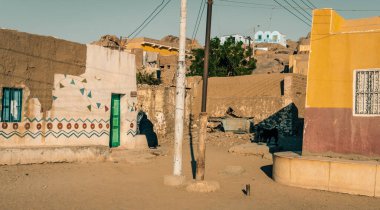  Mısır Afrika 'sı yakınlarındaki Nubian köyü, Mısır Afrika' daki Nil üzerinde kültürel geziler