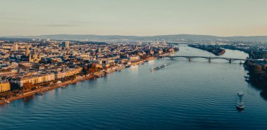 Mainz, Ren ve Tavel Almanya şehirlerinin insansız hava aracı görüntüsü