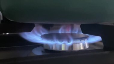 Kavanozla gaz hobisi yakmak