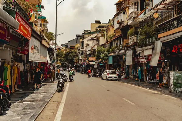 Hanoi Vietnam 'da sokak sahnesi