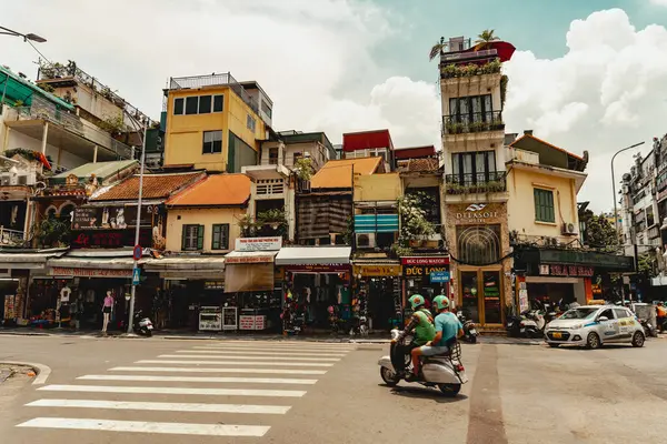 Hanoi Vietnam 'da sokak sahnesi