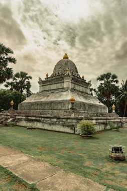 Makmo Stupa, Wisunalat 'ın Thanon Wisunalat tapınağından, Luang Prabang