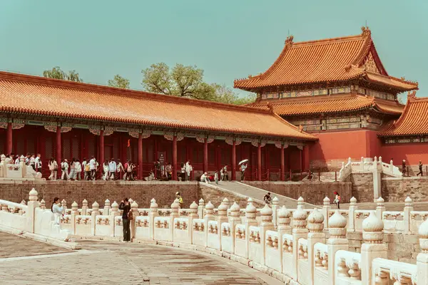 Yasak Şehir, Pekin 'deki Tian' anmen Meydanı 'nda bulunan UNESCO Dünya Mirası Alanıdır.