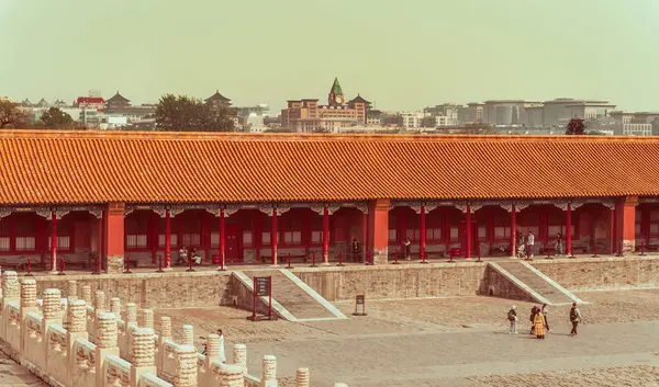 Yasak Şehir, Pekin 'deki Tian' anmen Meydanı 'nda bulunan UNESCO Dünya Mirası Alanıdır.