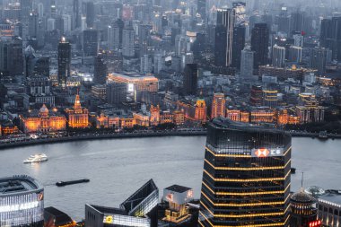 Mavi saatte yukarıdan Şangay 'a