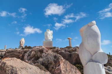 25 Eylül. 2023 Ayia Napa, Kıbrıs. Yunan mitolojisi üzerine heykeller ve sergilerle ünlü açık hava müzesi.