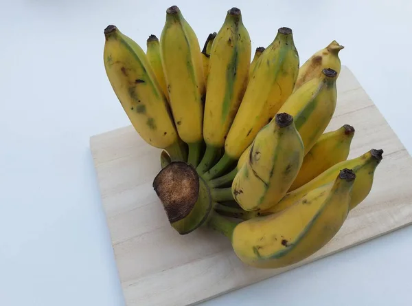 Érett Banán Fehér Háttér — Stock Fotó