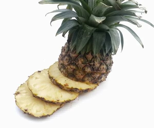 Ananas Geïsoleerd Witte Achtergrond — Stockfoto