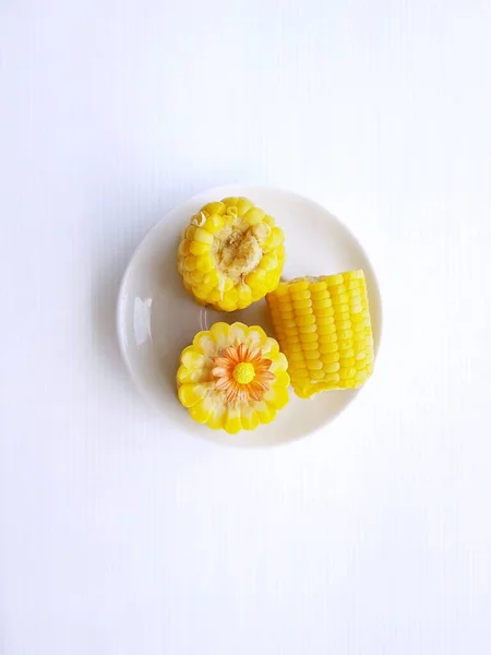 Yellow Corn White Plate Isolated Background — Stock Photo, Image